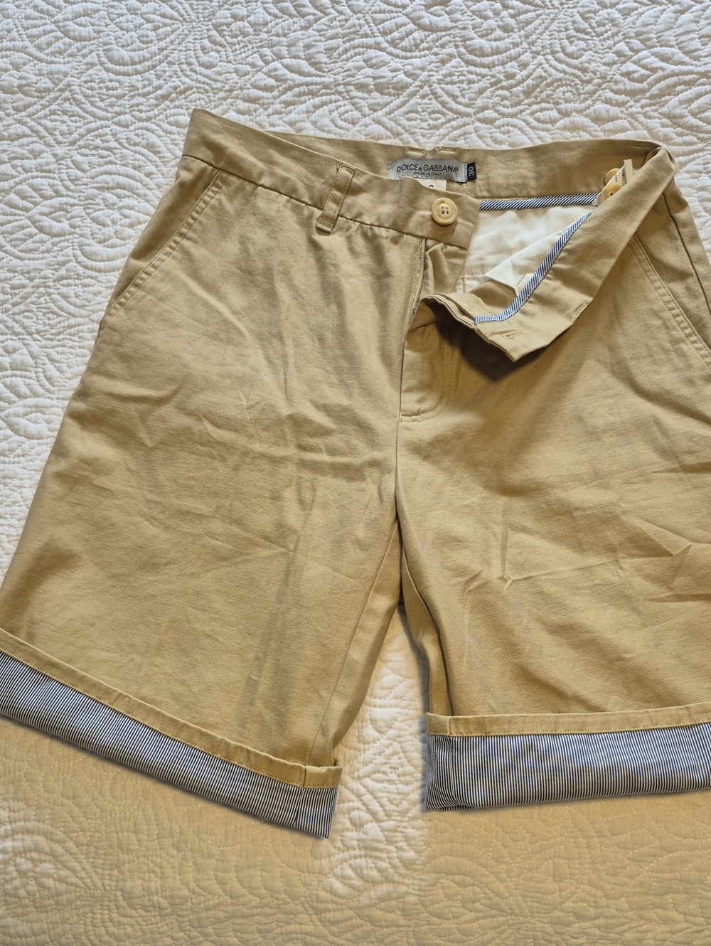 Dolce & Gabbana Men's Beige Flat-Front Cotton Shorts